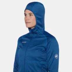 Crag ML Hooded Jacket Women