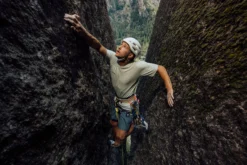 Crag Sender Helmet