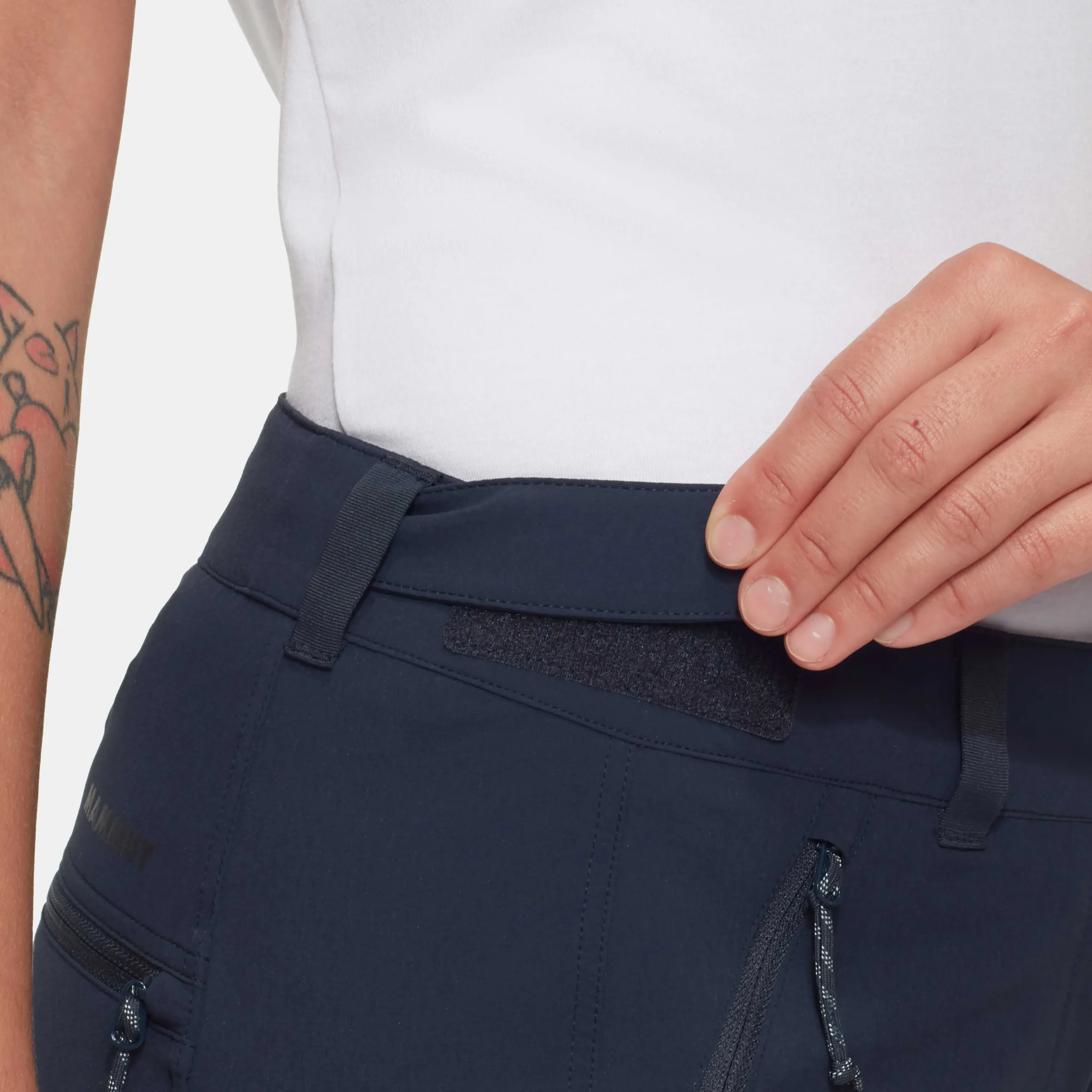 Runbold IV Shorts Women